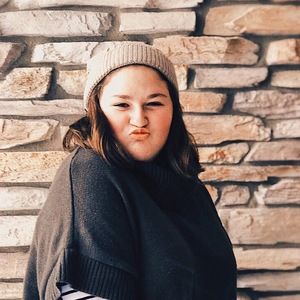 Meet your Posher, Olivia